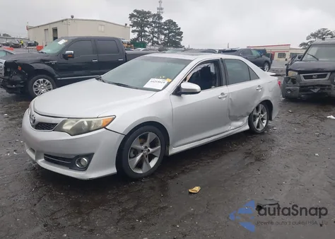 2012 Toyota Camry Se V6 z USA, uszkodzony, nr VIN 4T1BK1FK2CU002889